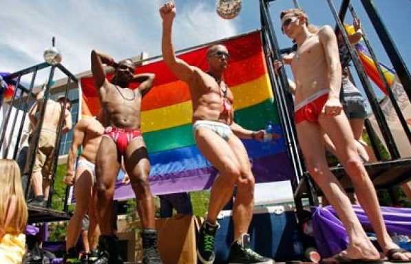 gay93__article