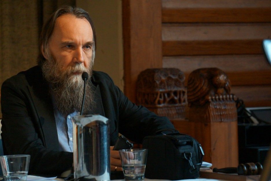 dugin1-940×625