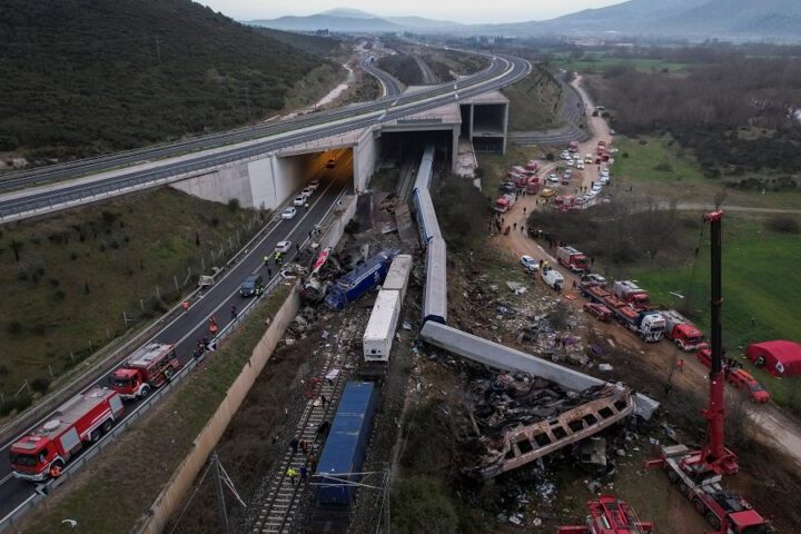 2023-03-01T060828Z_698798115_RC2UKZ9B2L7E_RTRMADP_3_GREECE-TRAINS-CRASH-768×480