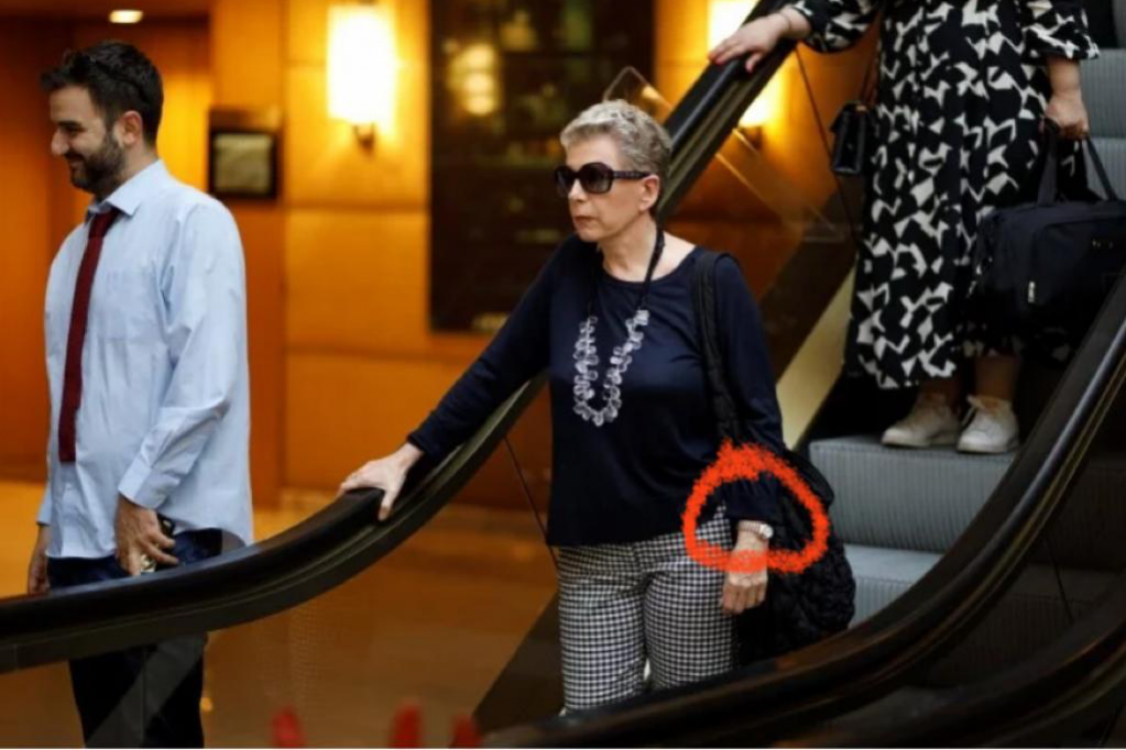 230525205613_akrita-me-rolex