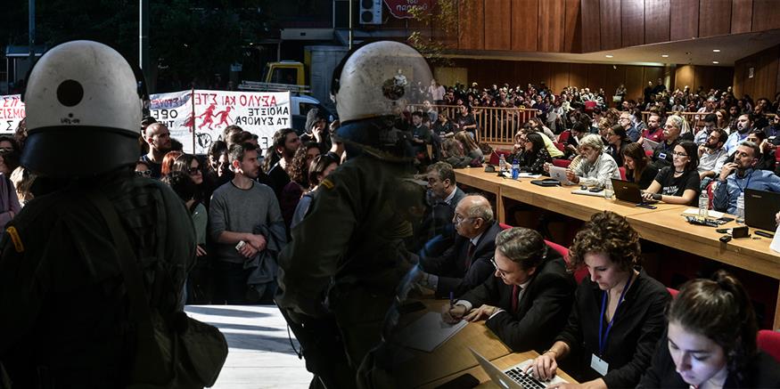 δίκηΧρυσήςΑυγής