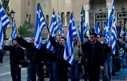 16404133_2011-1013_MaroKouri_GoldenDawn_andMigrants-41_1381383854364