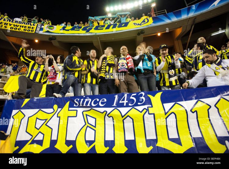 fenerbahce-fans-uefa-champions-league-first-knockout-round-game-second-BEPHBX