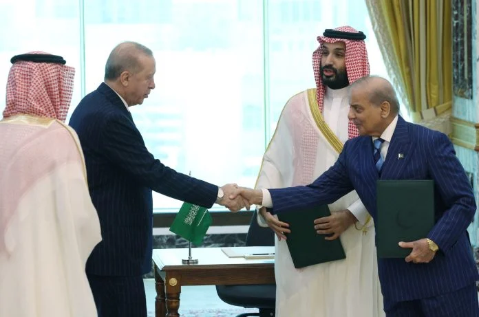 toyrkia_saoudiki_arabia_pakistan-696x461_jpg